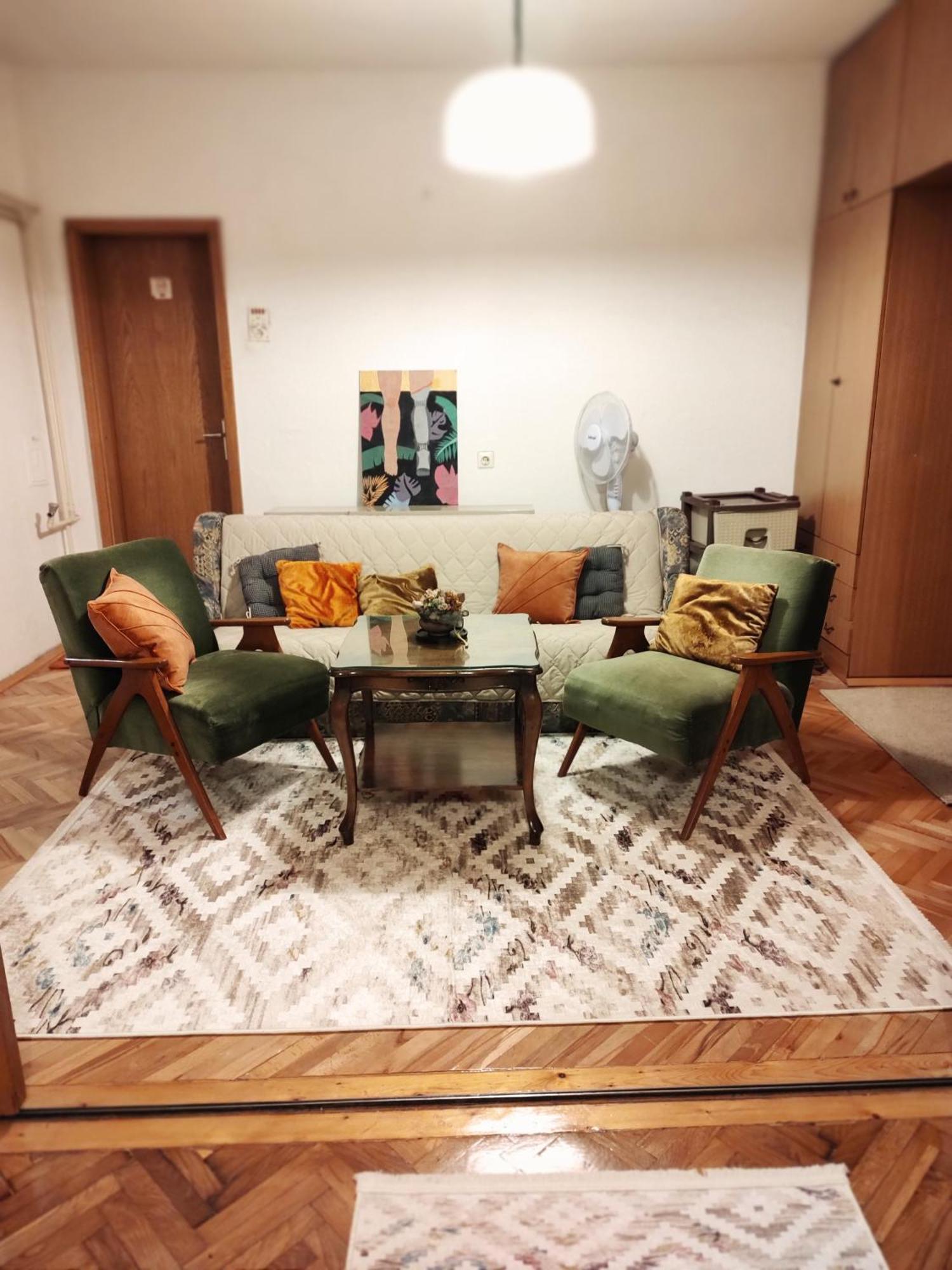 Digital Nomad Comfy Apartment,Foot Mountain Vodno And Millennium Cross,19 Min By Walk To Cener,Free Parking Skopje Exterior photo